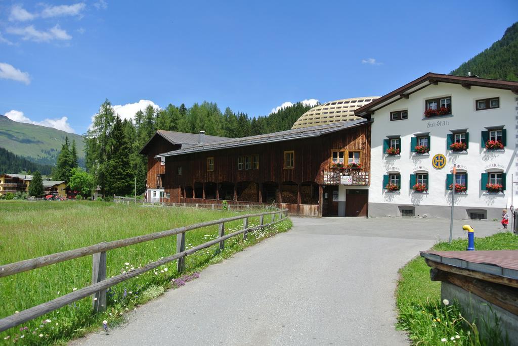 Appartement Pension Hof Zur Stilli à Davos Extérieur photo